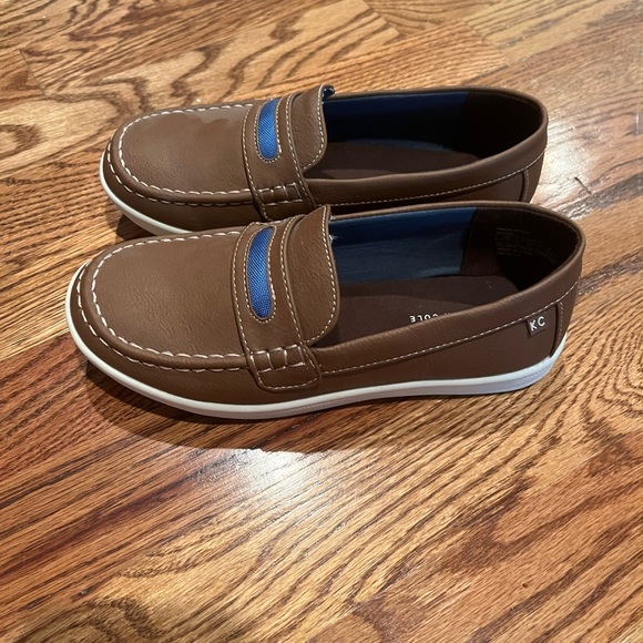 NWOT Kenneth Cole Reaction shoes - Picture 2 of 3